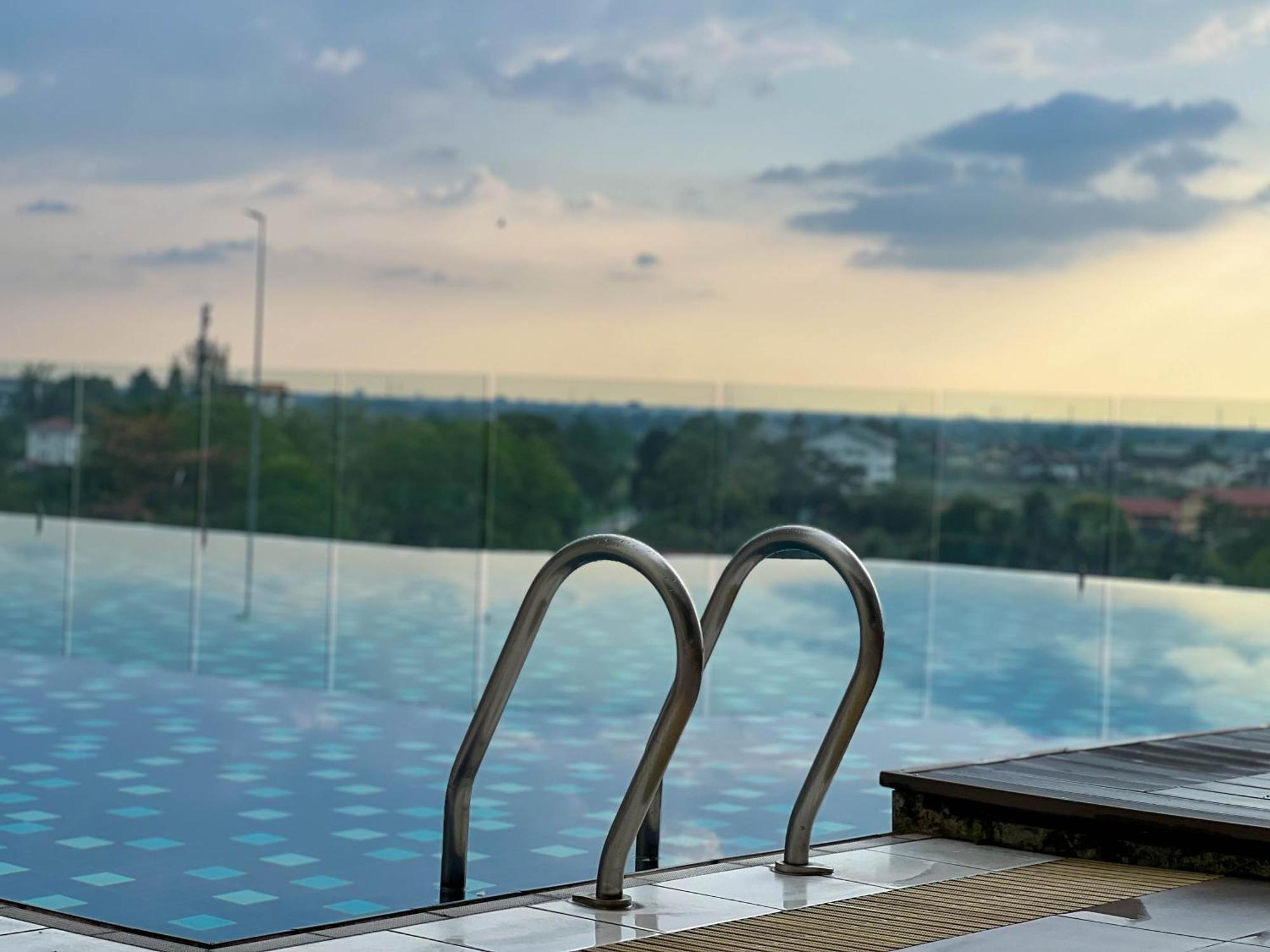 Modern Muji Home Retreat Near Taiping Lake Garden With Free Netflix Buitenkant foto